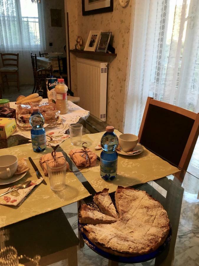 לינה וארוחת בוקר Leivi Il Nido Della Rondine מראה חיצוני תמונה