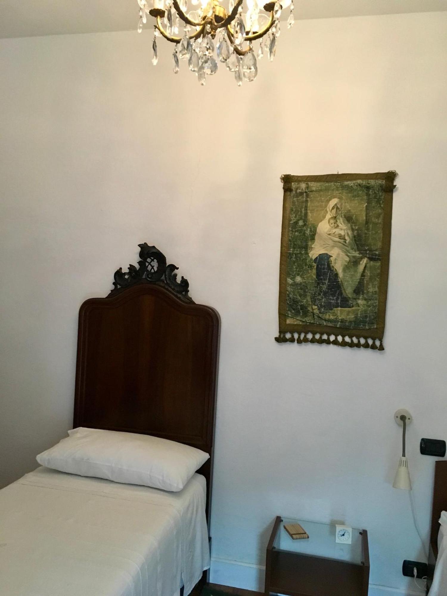 לינה וארוחת בוקר Leivi Il Nido Della Rondine מראה חיצוני תמונה